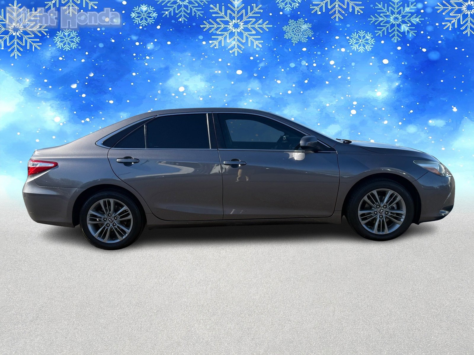 Used 2016 Toyota Camry SE image 8