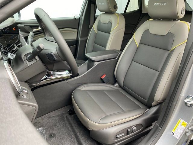 New 2025 Chevrolet Trax ACTIV w/ Sunroof Package image 16