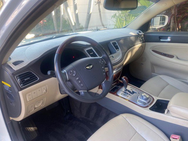 Used 2012 Hyundai Genesis 4.6 image 48