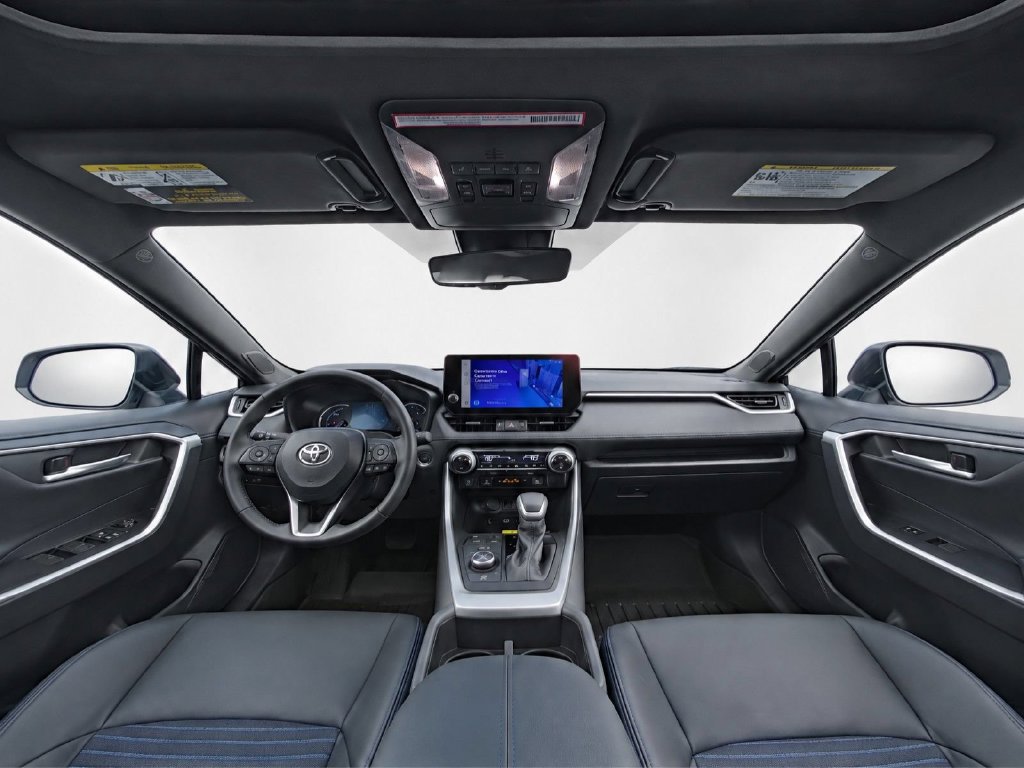 Used 2024 Toyota RAV4 XSE AWD/4WD image 17