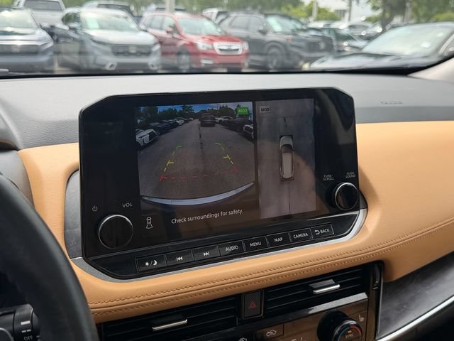 Used 2021 Nissan Rogue Platinum FWD image 27