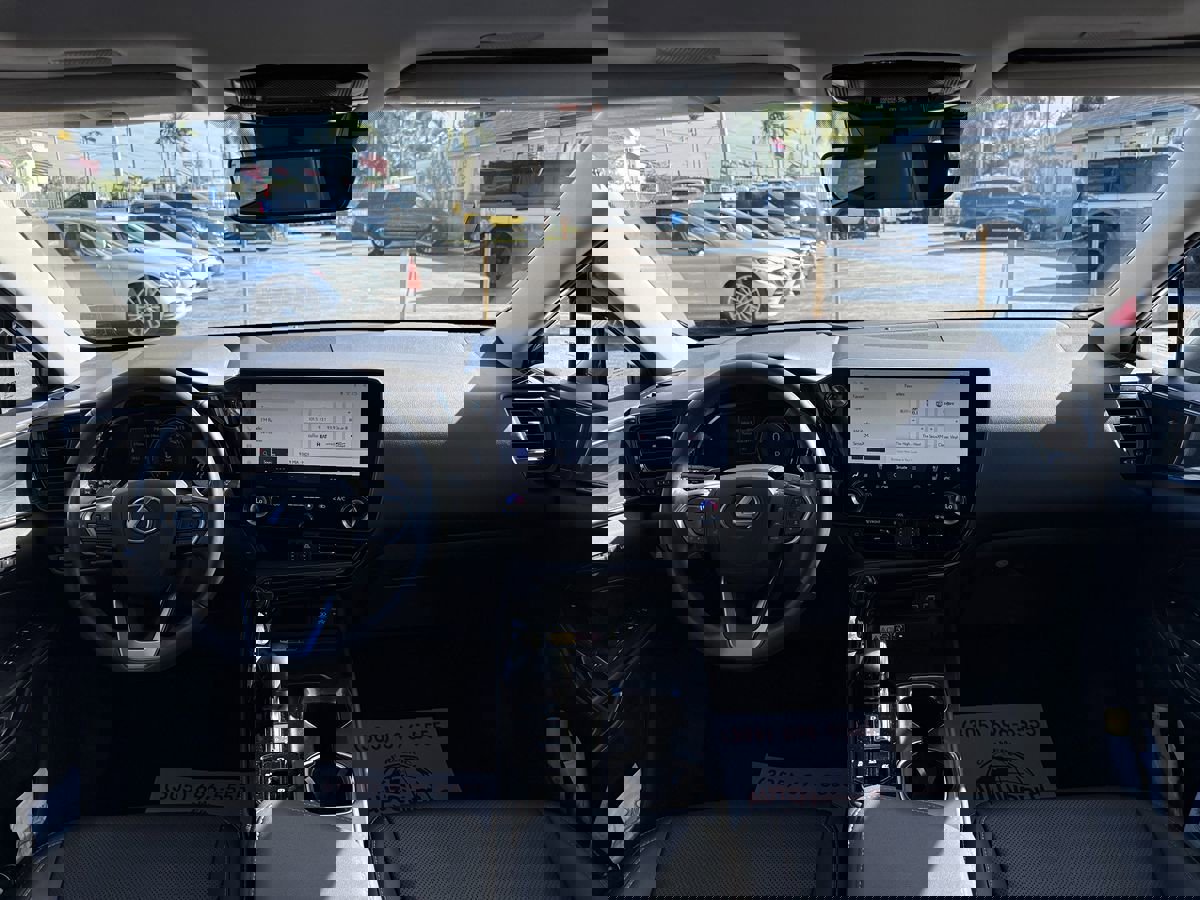 Used 2024 Lexus NX 350h NX 350h Premium AWD image 25