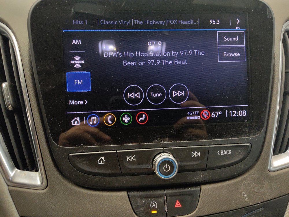 Used 2021 Chevrolet Malibu LT FWD image 25