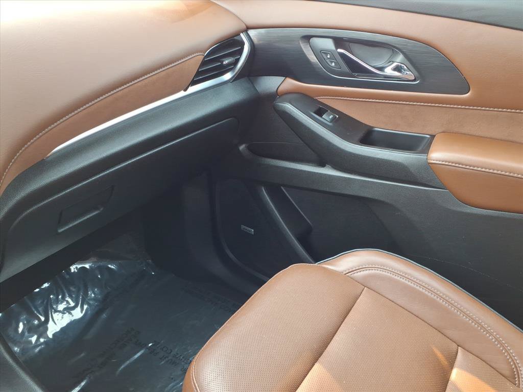 Used 2019 Chevrolet Traverse High Country AWD/4WD image 23