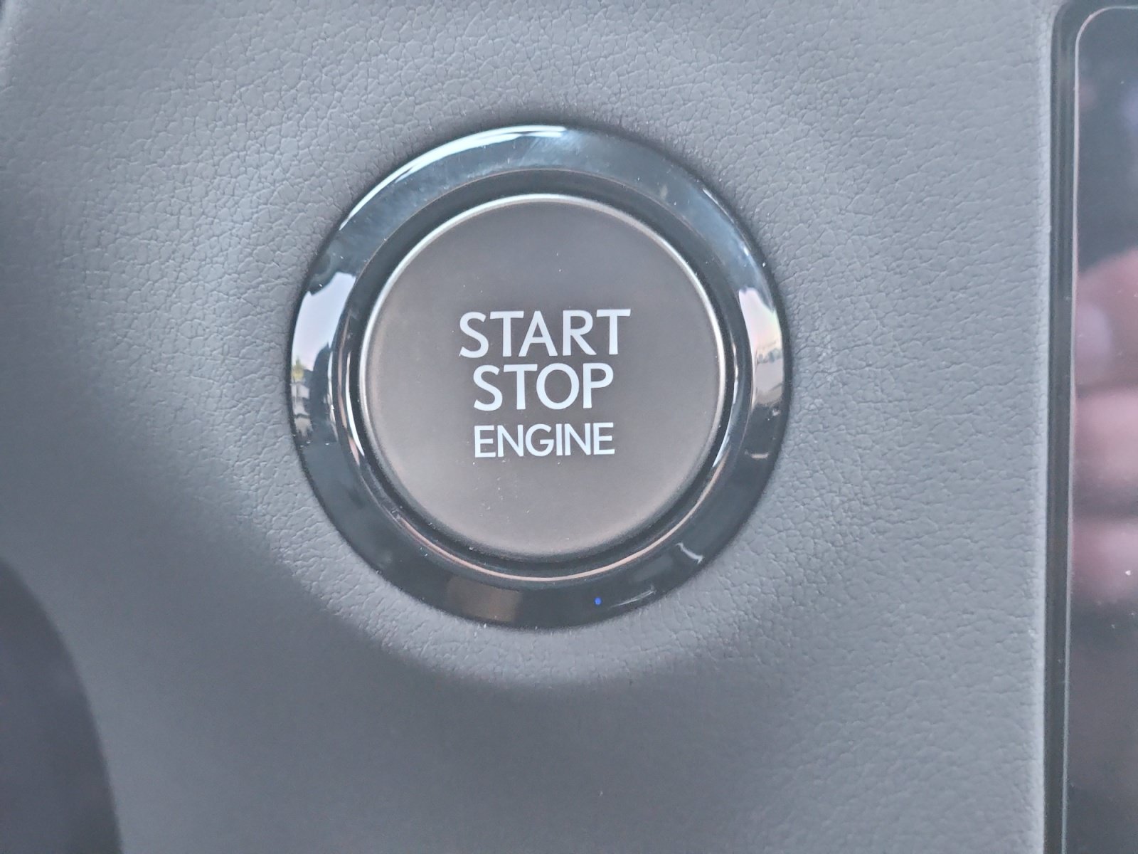 Used 2026 Lexus GX 550 w/ Accessory Package (2T) AWD/4WD image 28