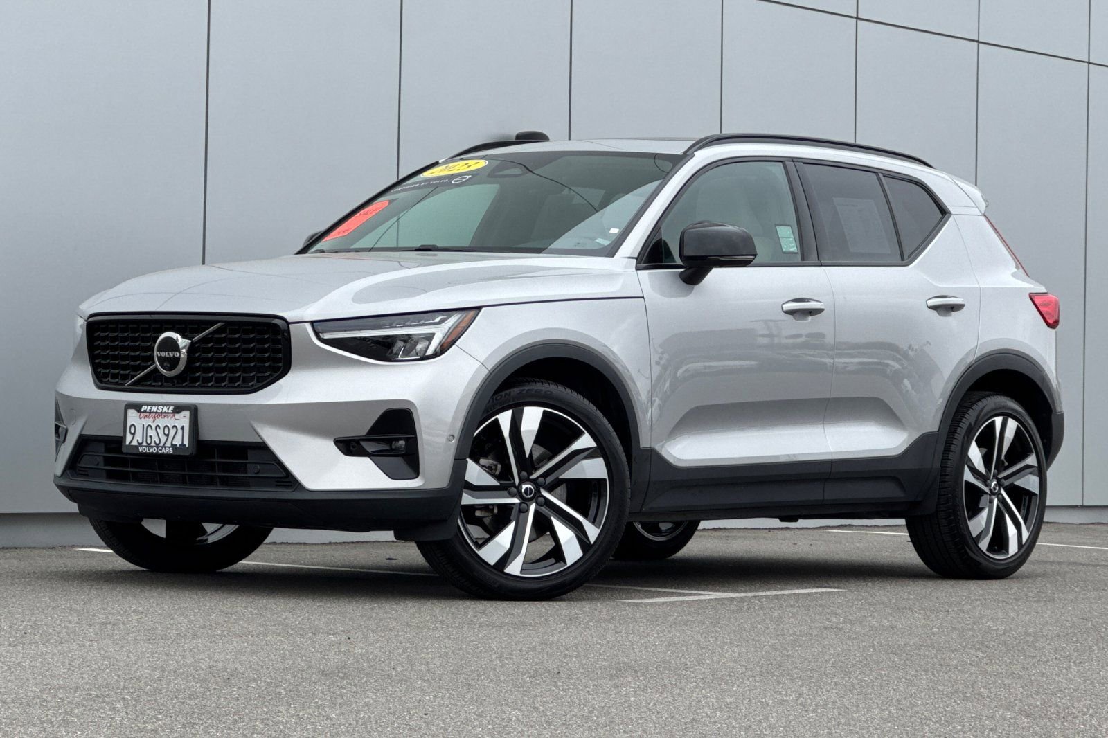 Used 2023 Volvo XC40 B5 Plus w/ Protection Package Premier