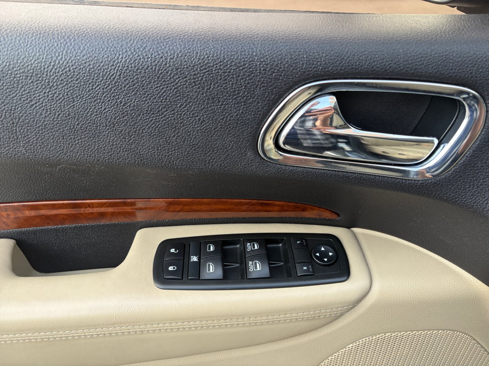 Used 2014 Dodge Durango Citadel w/ Technology Group RWD image 15