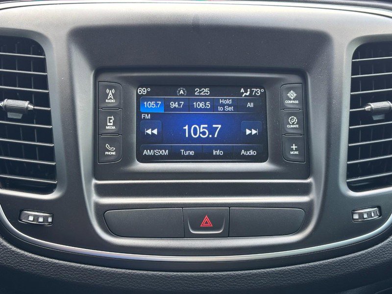 Used 2016 Chrysler 200 Limited w/ Convenience Group image 20