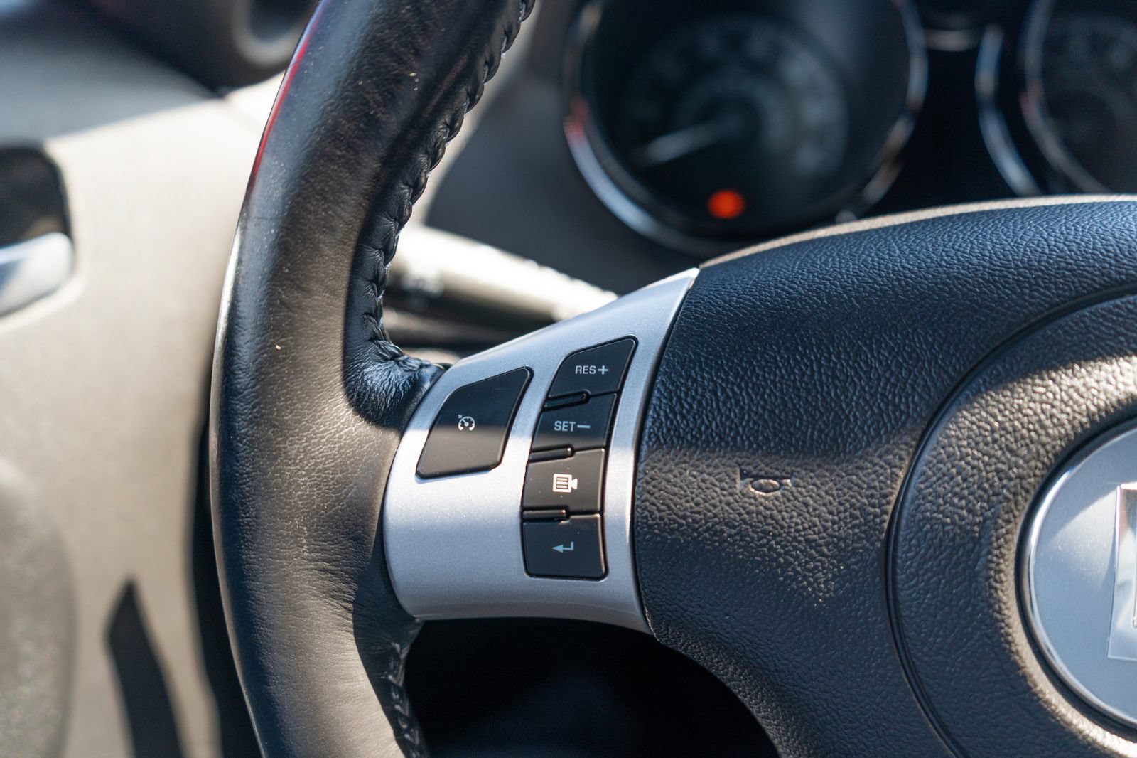Used 2007 Saturn Sky w/ Premium Trim Pkg RWD image 26