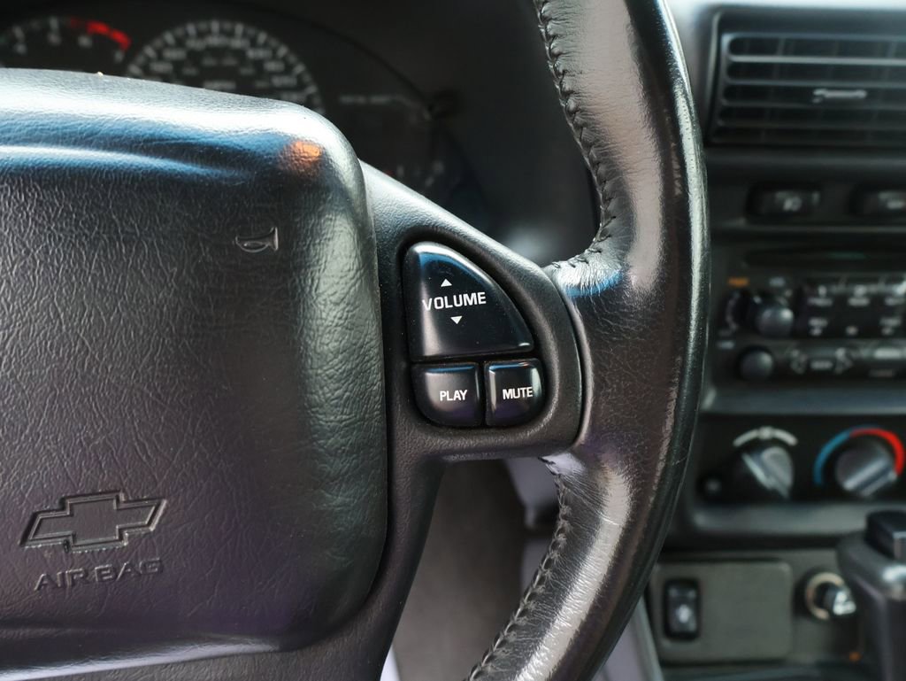 Used 2002 Chevrolet Camaro Z28 w/ Sport Appearance Pkg RWD image 16