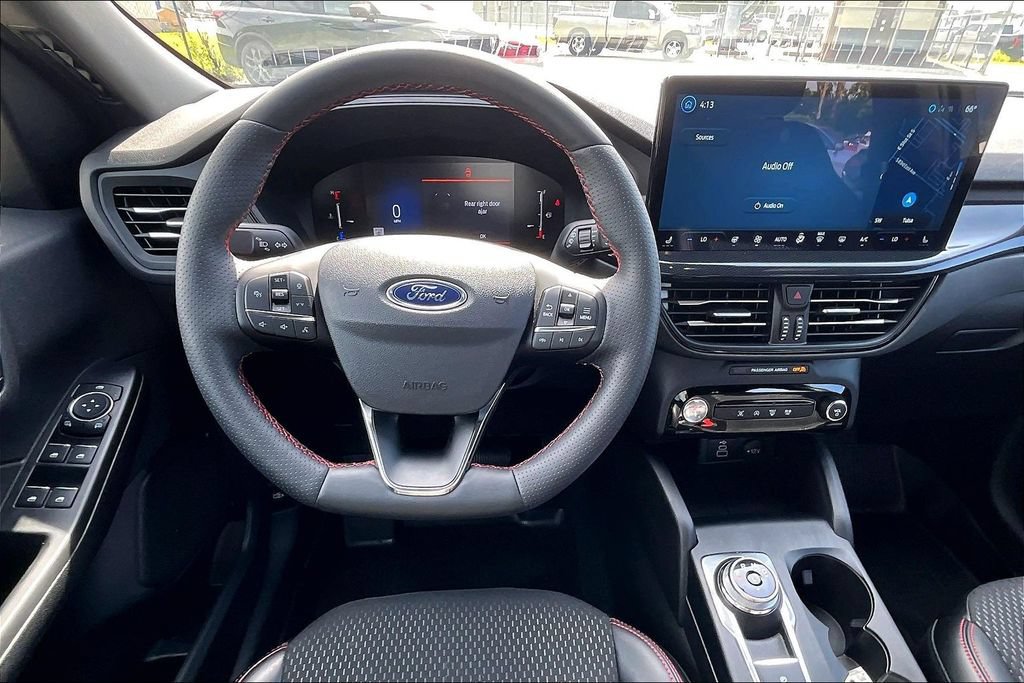 Used 2025 Ford Escape ST-Line w/ Tech Pack #1 FWD image 7