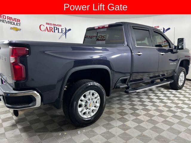 Used 2024 Chevrolet Silverado 3500 LTZ w/ LTZ Premium Package image 9