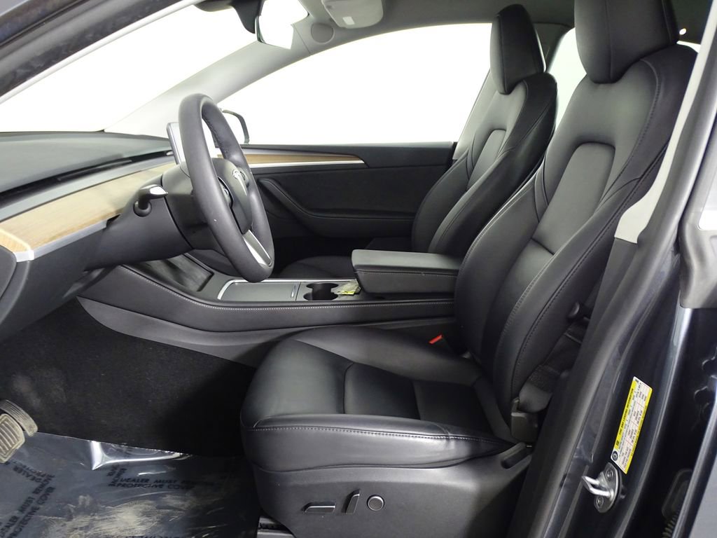 Used 2023 Tesla Model Y Long Range image 11