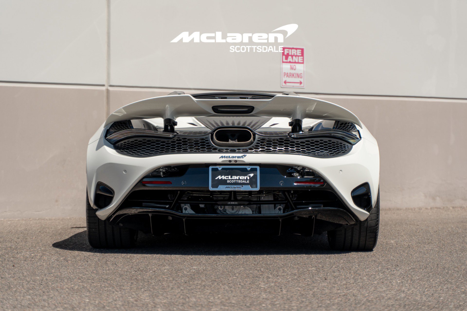 Used 2024 McLaren 750S PERFORMANCE image 6