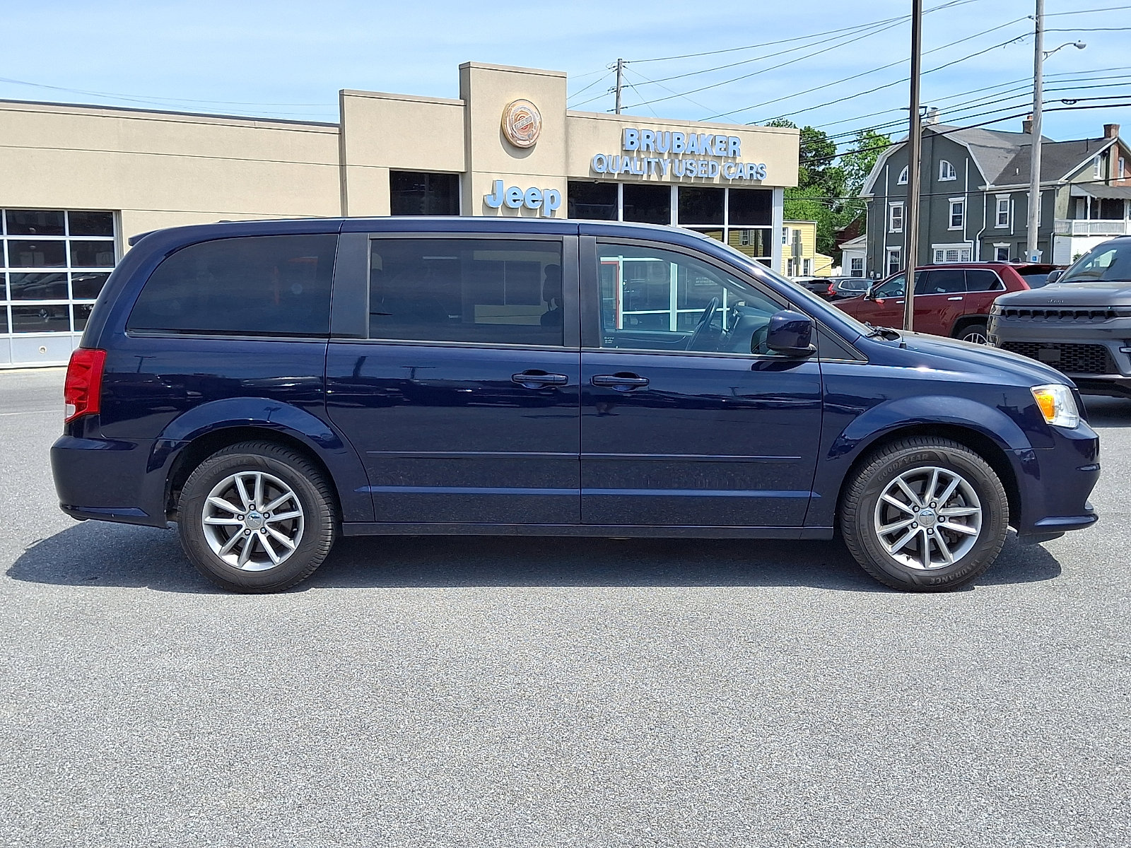 Used 2016 Dodge Grand Caravan SE FWD image 8