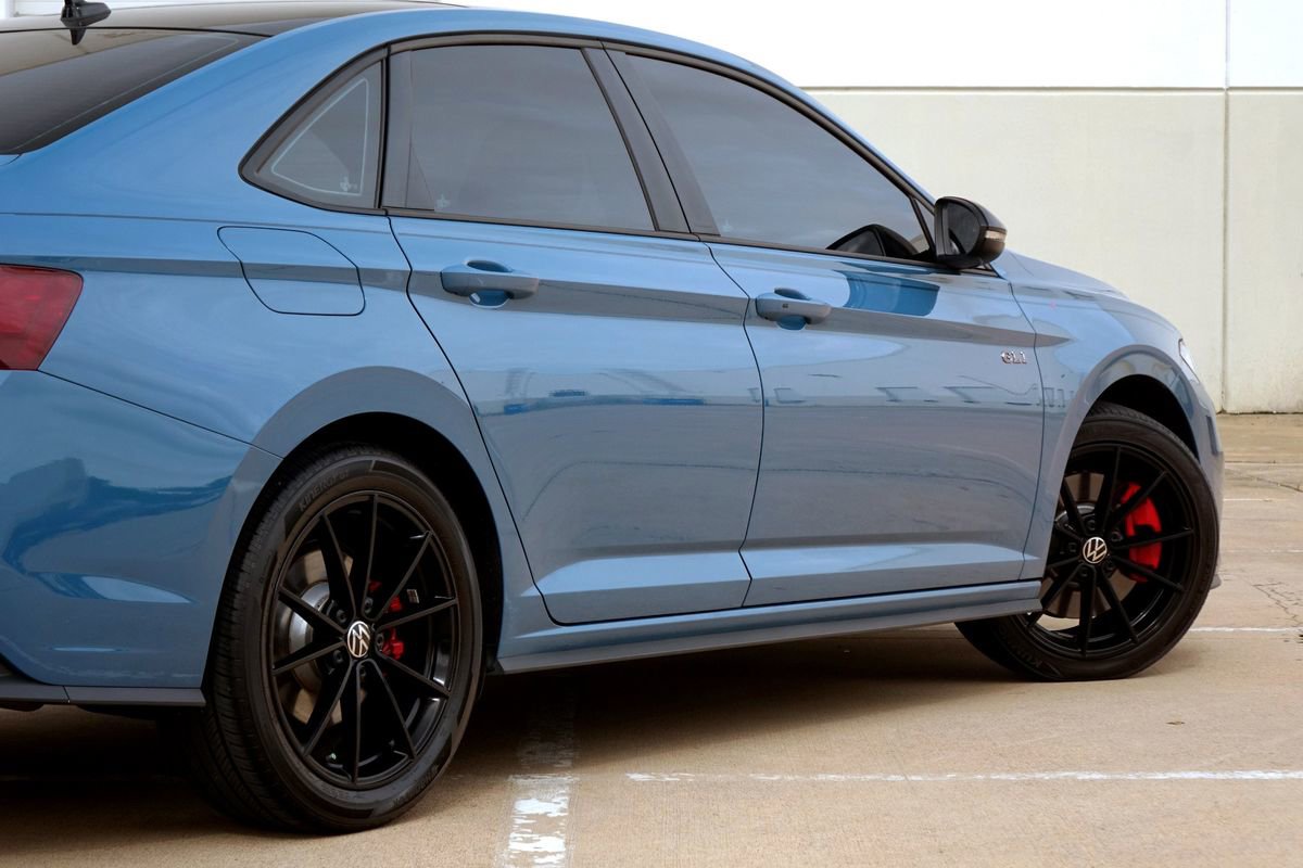 Used 2025 Volkswagen Jetta GLI Autobahn FWD image 34