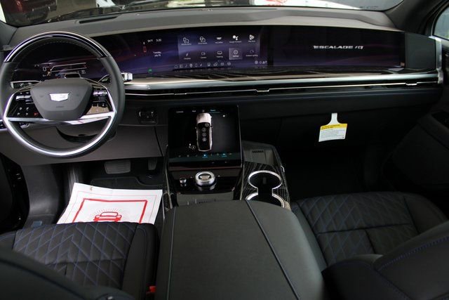 New 2026 Cadillac Escalade IQ Luxury 1 image 38