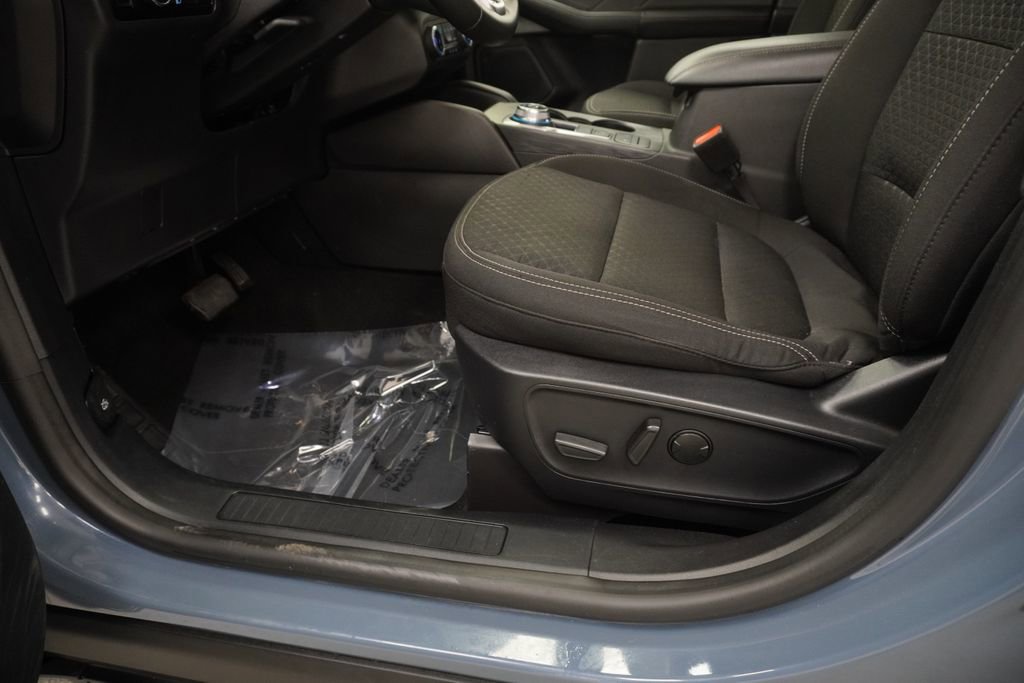 Used 2024 Ford Escape Active w/ Cold Weather Package FWD image 42