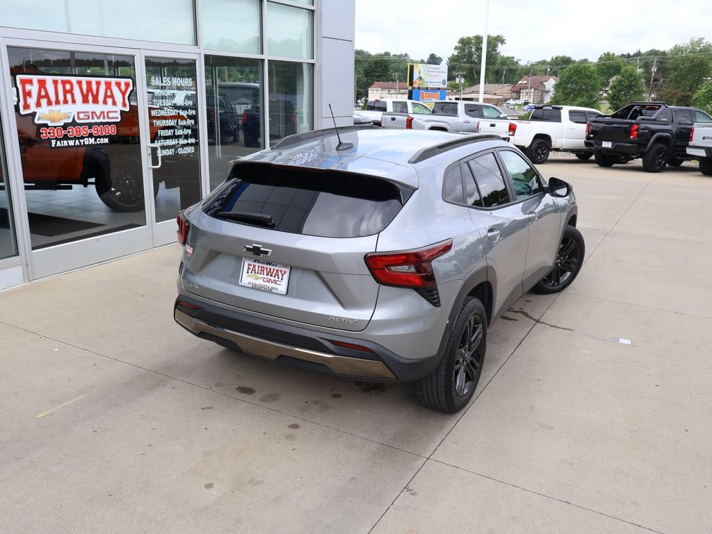 Certified 2024 Chevrolet Trax ACTIV FWD image 37