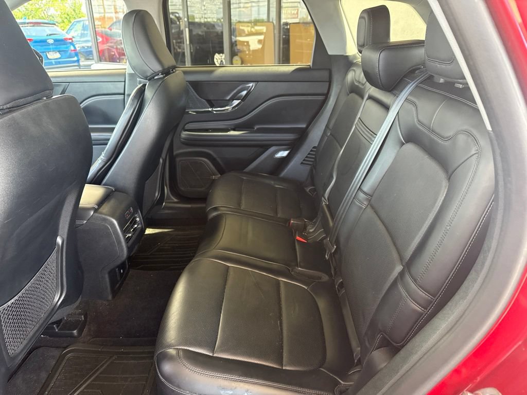 Used 2022 Lincoln Corsair AWD w/ Premium Package image 12