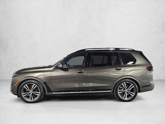 Used 2024 BMW X7 xDrive40i w/ M Sport Package AWD/4WD image 8