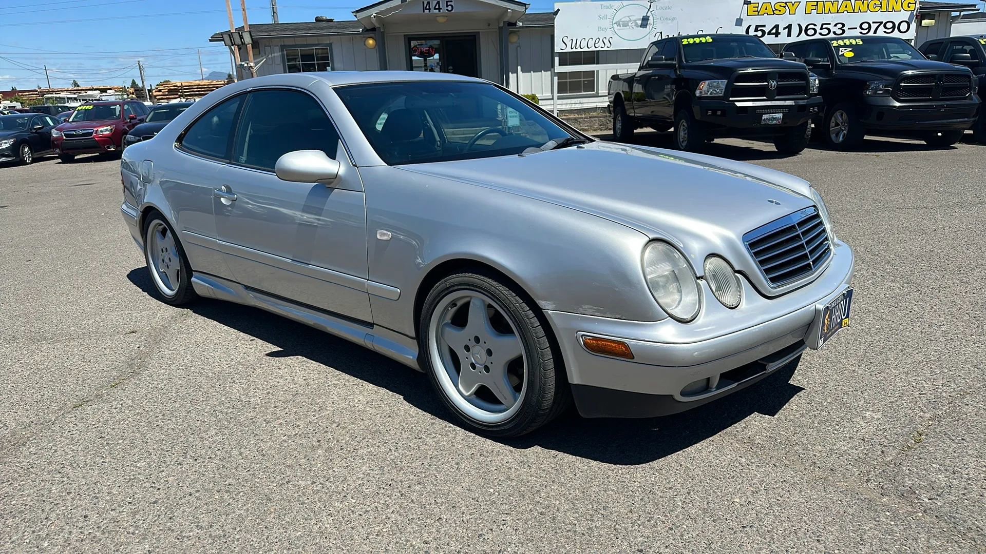 Used 1999 Mercedes-Benz CLK 430 Coupe image 2