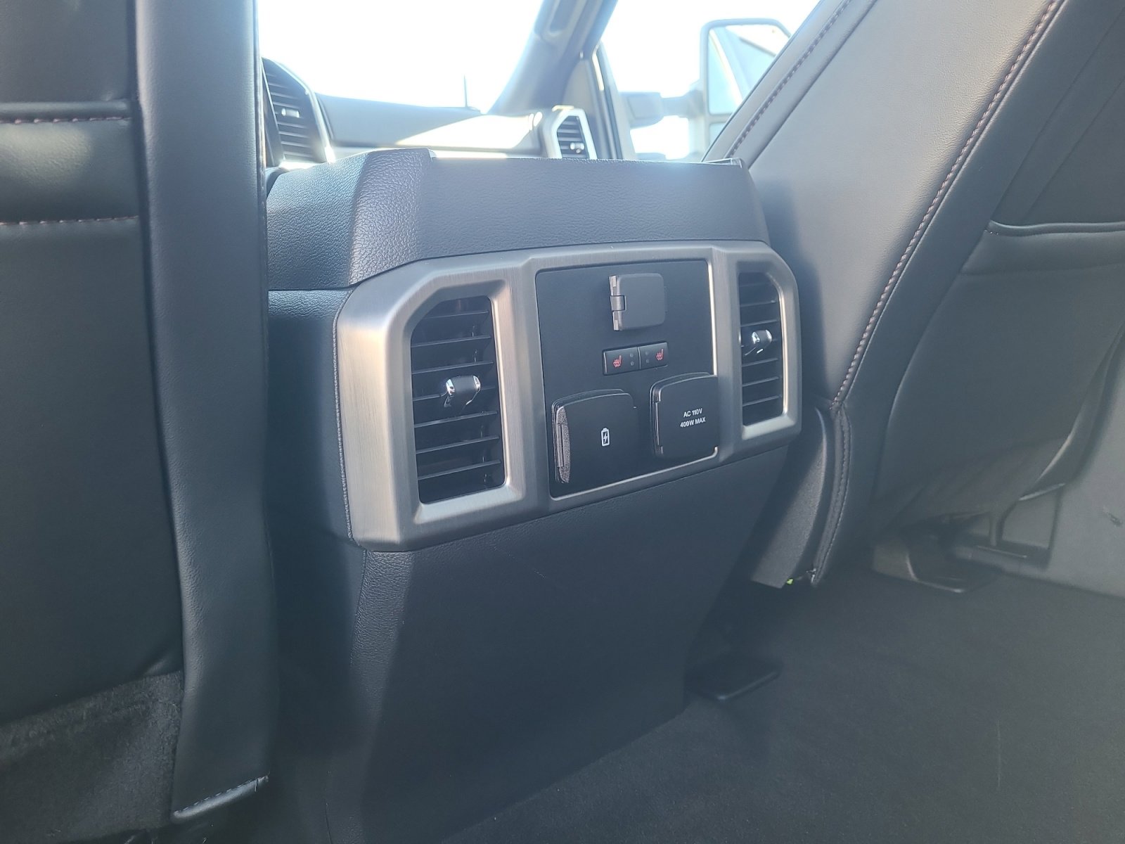 Used 2022 Ford F350 Platinum image 32