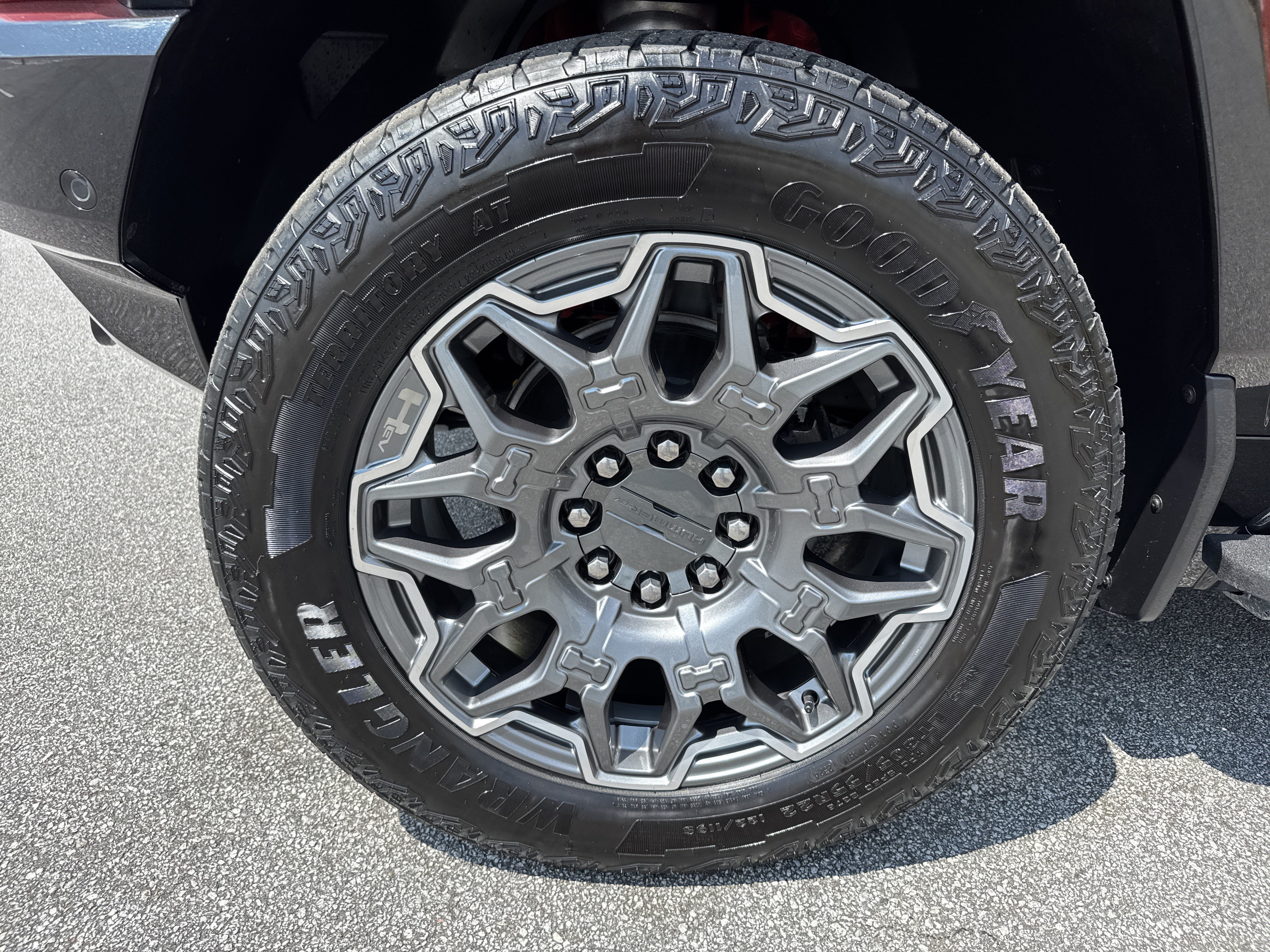 Used 2025 GMC Hummer EV 3X AWD/4WD image 13