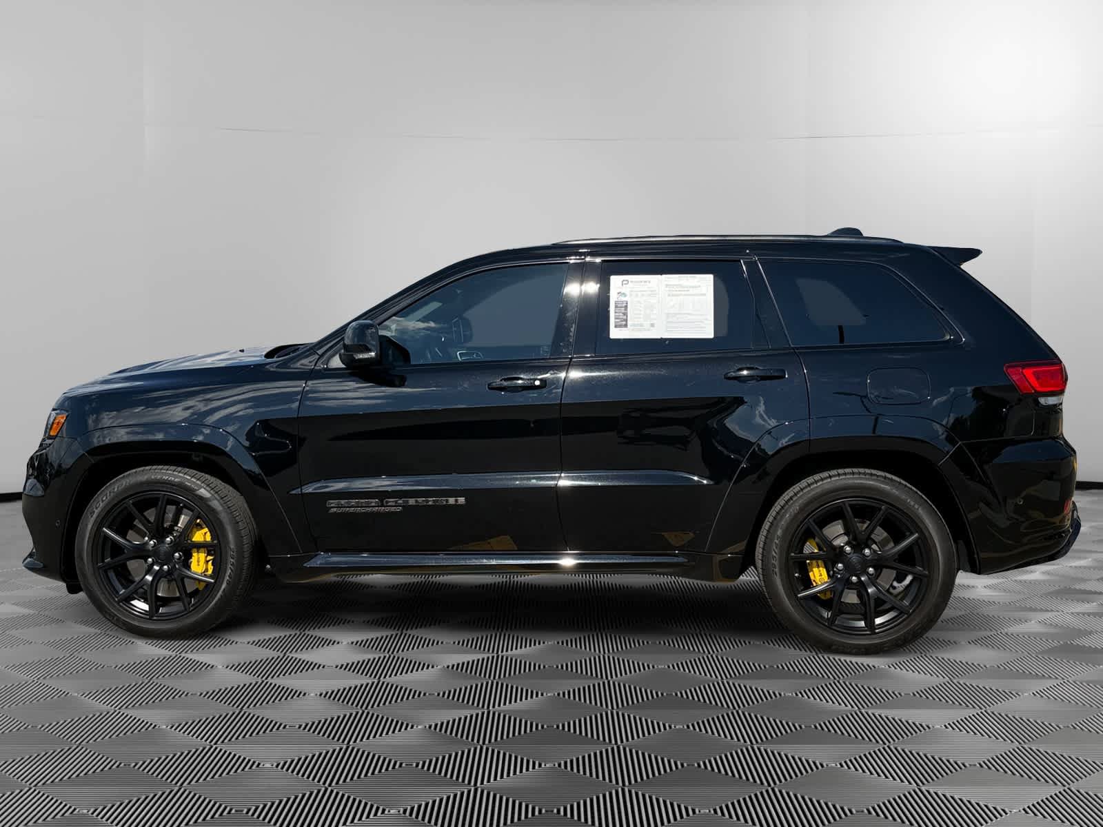 Used 2021 Jeep Grand Cherokee Trackhawk AWD/4WD image 2