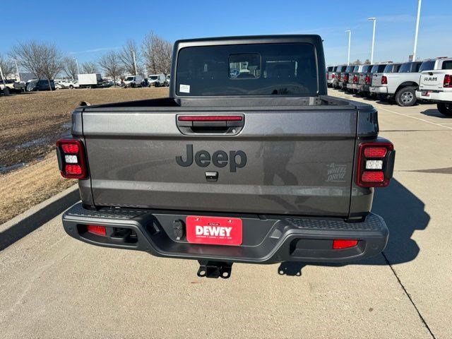 New 2026 Jeep Gladiator Sport AWD/4WD image 6