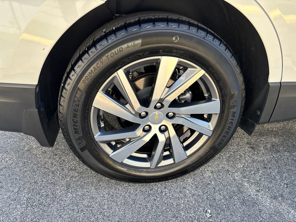 Used 2024 Chevrolet Equinox Premier FWD image 11