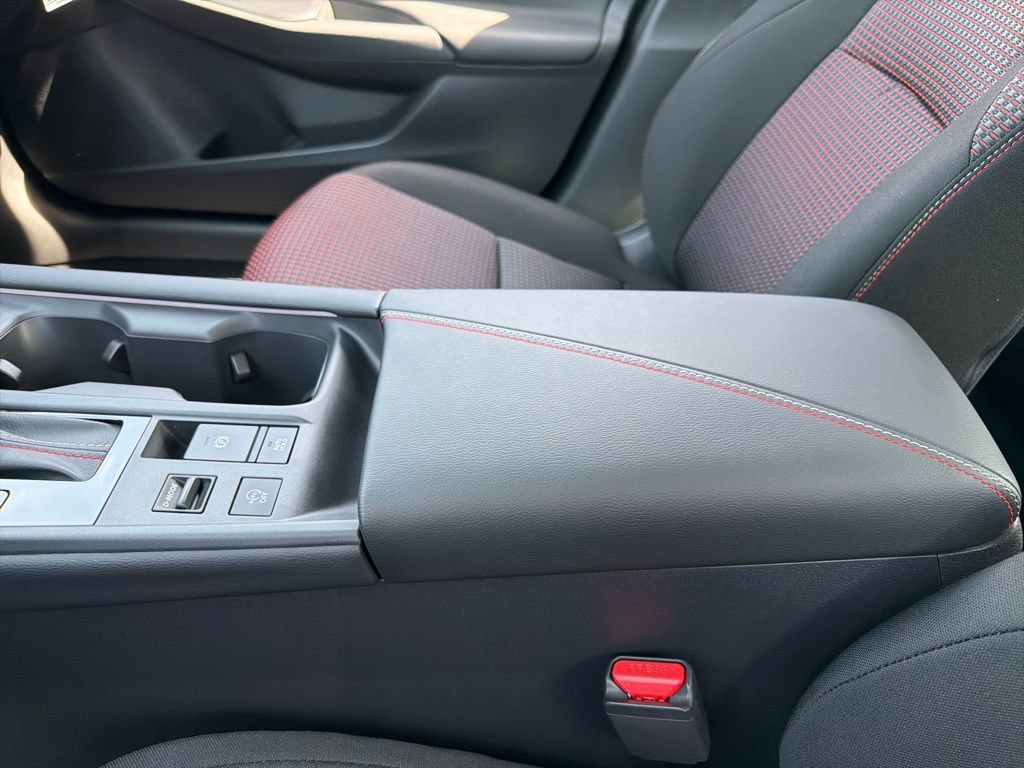 New 2026 Nissan Sentra SR w/ Floor Mat Package FWD image 11