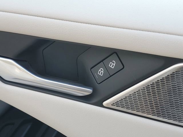 New 2024 Jaguar I-PACE R-Dynamic HSE AWD/4WD image 24