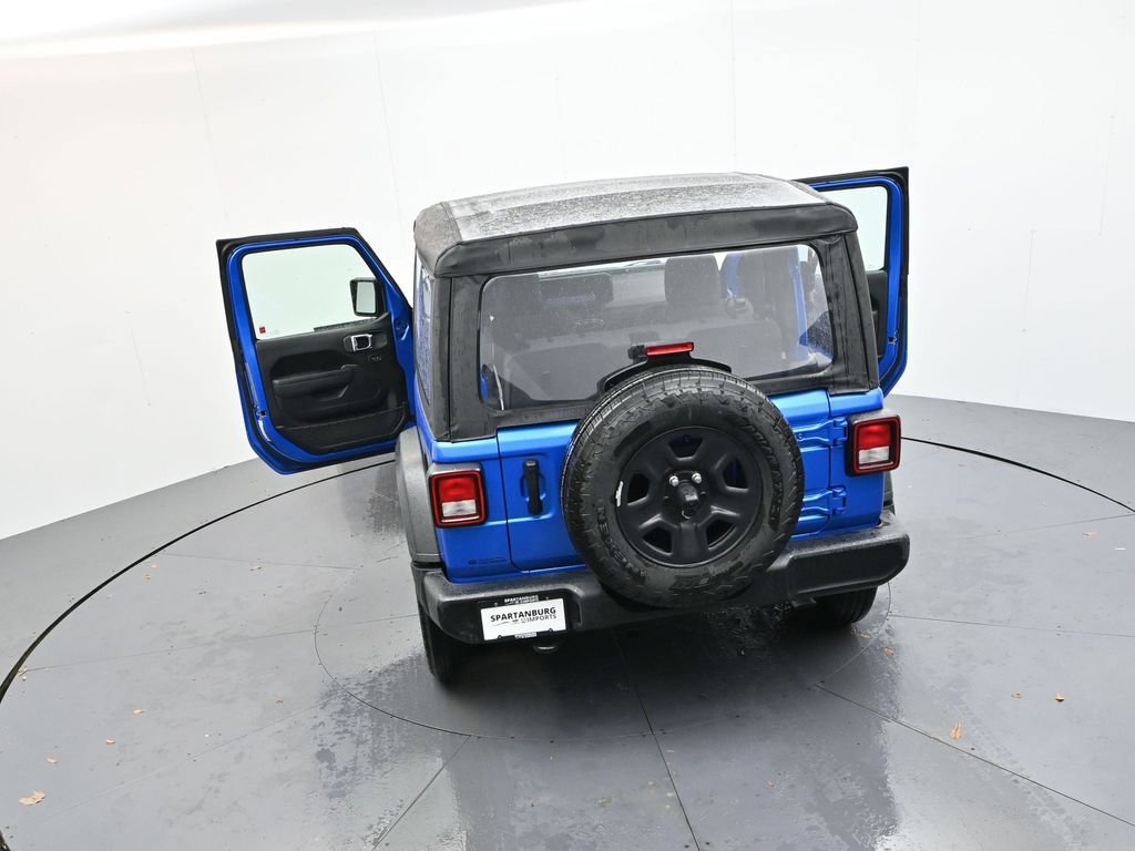 Used 2025 Jeep Wrangler Sport image 39