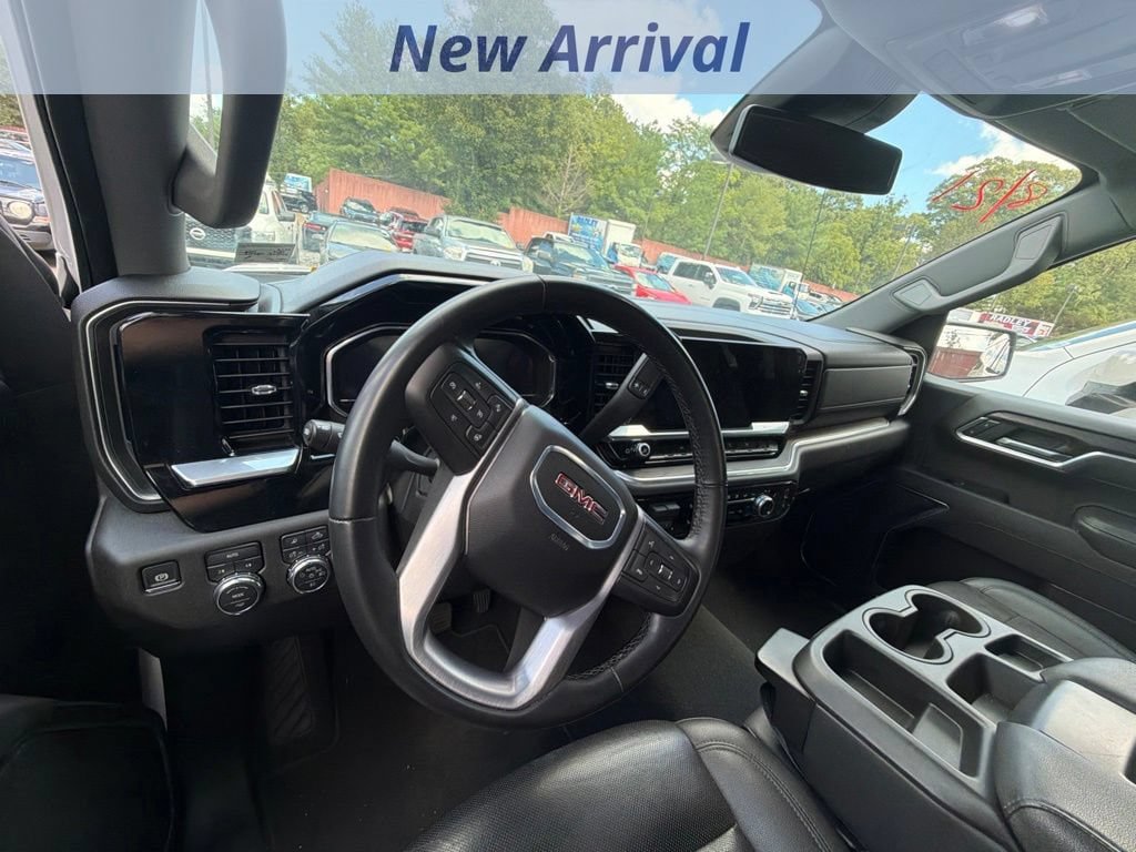 Used 2025 GMC Sierra 1500 SLT AWD/4WD image 11