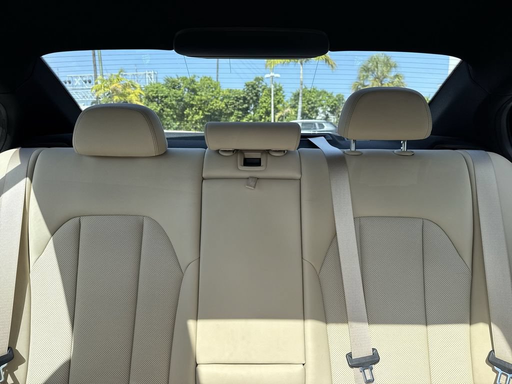 Used 2022 BMW 330i Sedan w/ Convenience Package RWD image 18