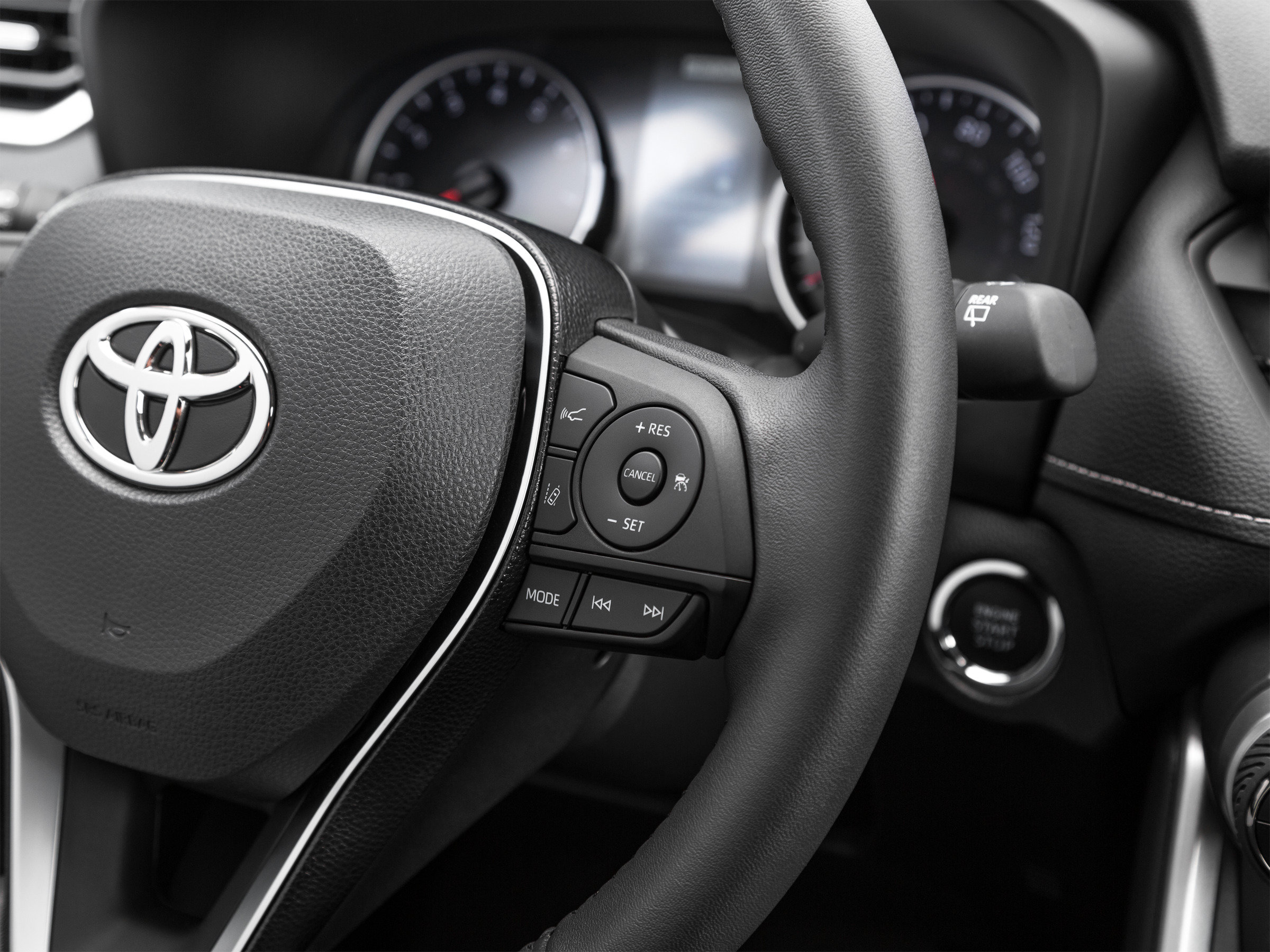 Used 2022 Toyota RAV4 XLE Premium FWD image 46