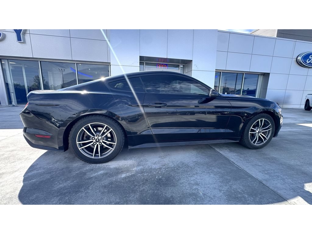 Used 2016 Ford Mustang Premium RWD image 8
