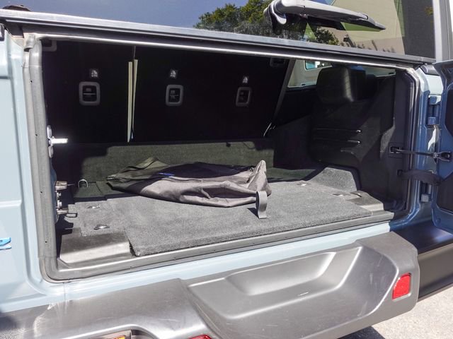 Used 2024 Jeep Wrangler Unlimited image 26