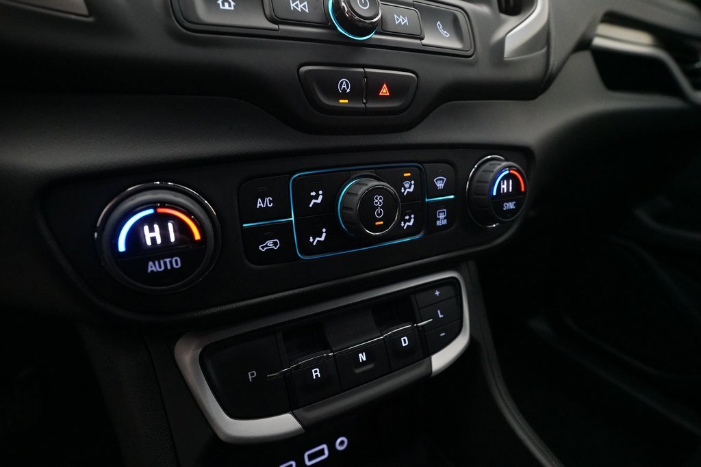 Used 2023 GMC Terrain SLE w/ Driver Convenience Package image 20