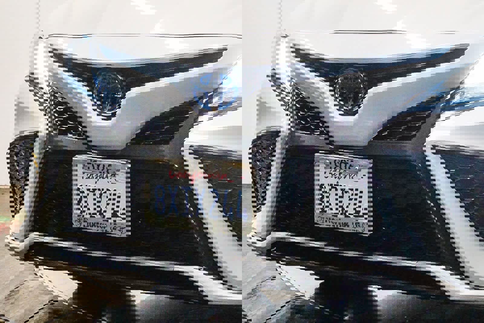 Used 2021 Toyota Camry XSE image 8