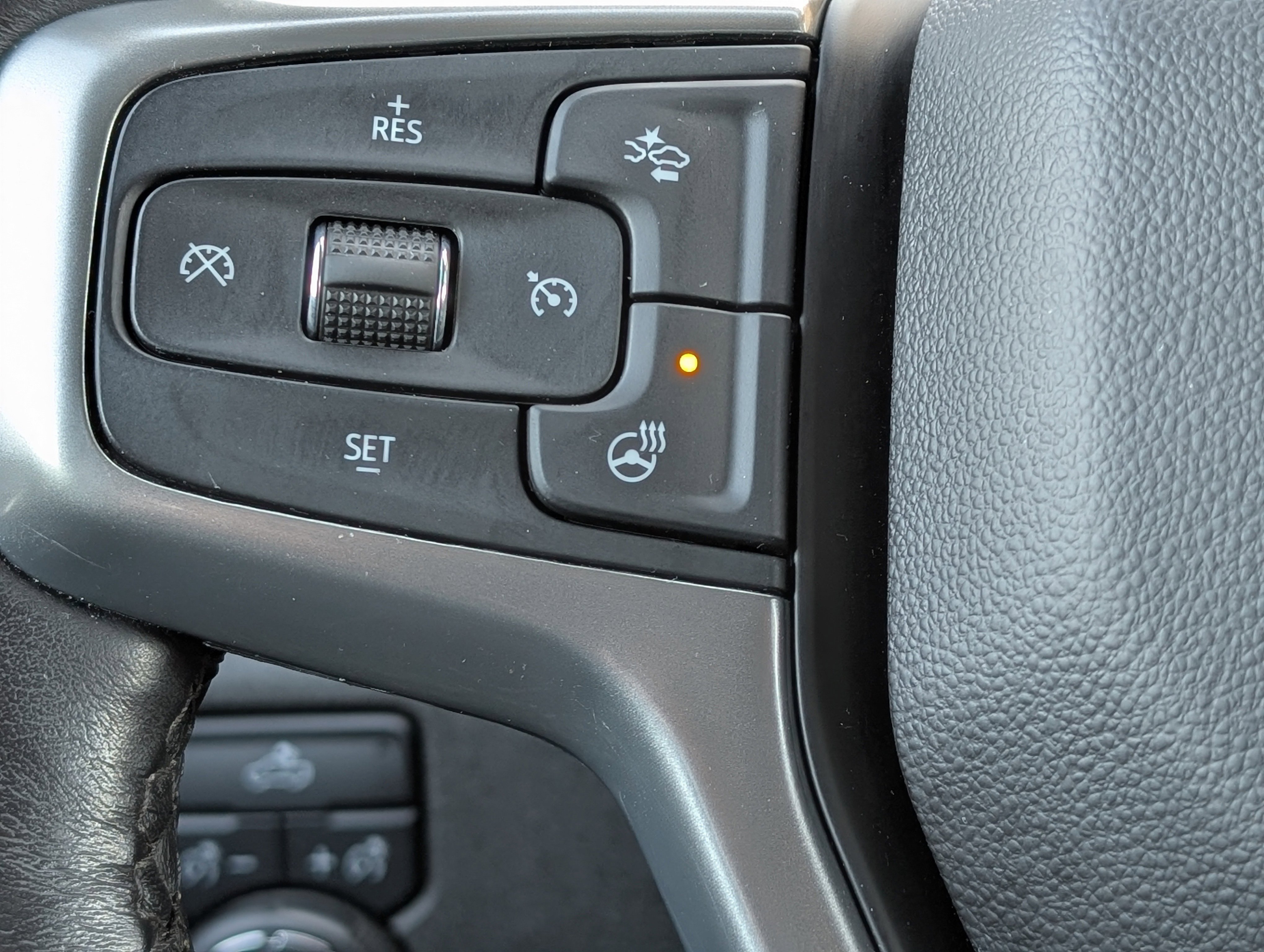 Used 2022 Chevrolet Silverado 1500 RST w/ Redline Edition image 33