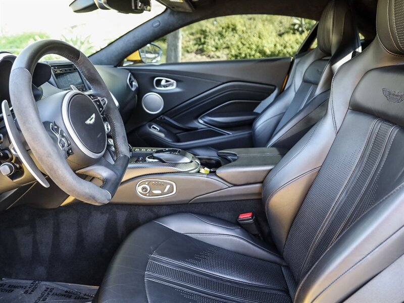 Used 2020 Aston Martin V8 Vantage Coupe RWD image 21