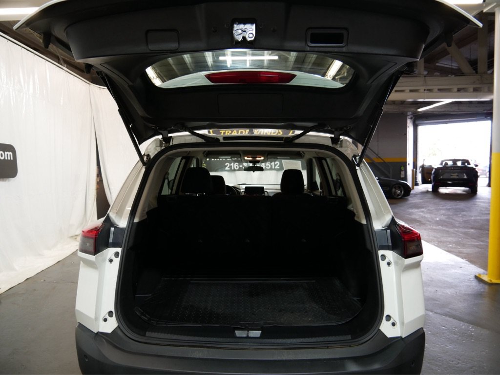 Used 2023 Nissan Rogue S AWD/4WD image 25