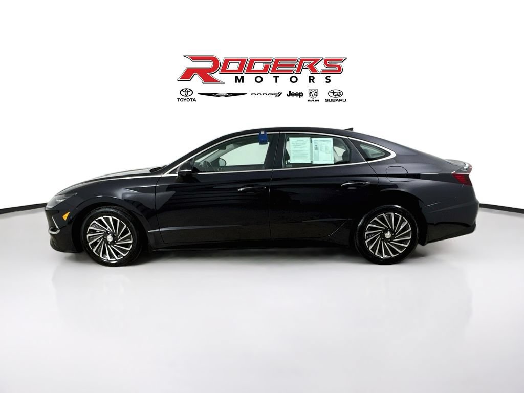 Used 2023 Hyundai Sonata Limited w/ Cargo Package FWD image 4