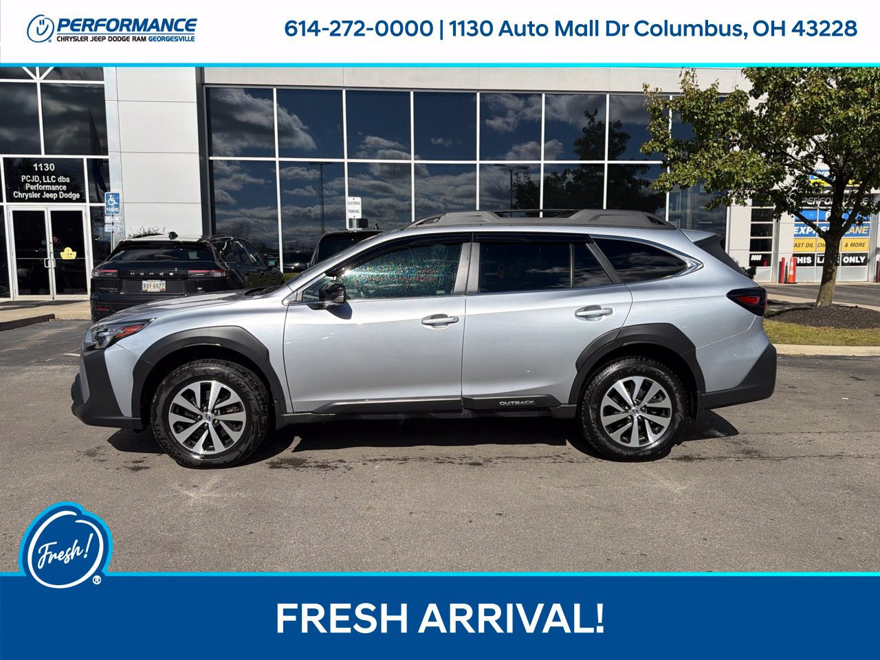 Used 2025 Subaru Outback Premium AWD/4WD image 6