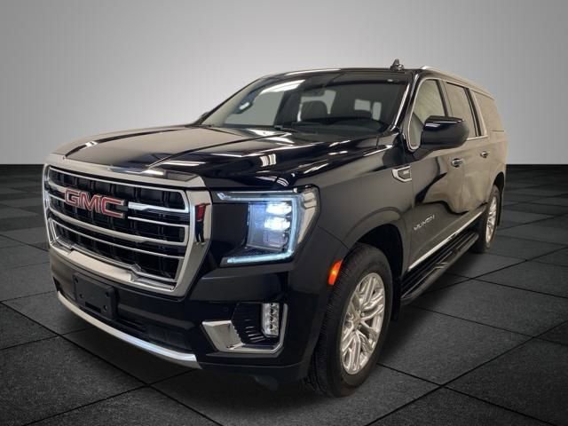 Used 2023 GMC Yukon XL SLT image 3