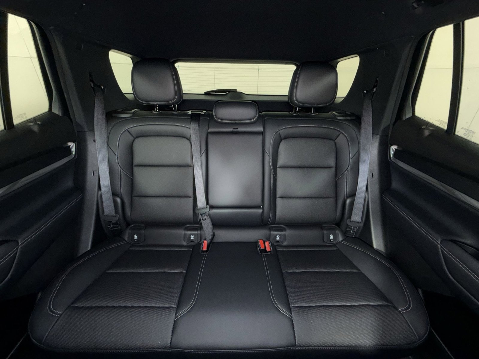 New 2026 GMC Terrain Elevation w/ Elevation Premium Package AWD/4WD image 24