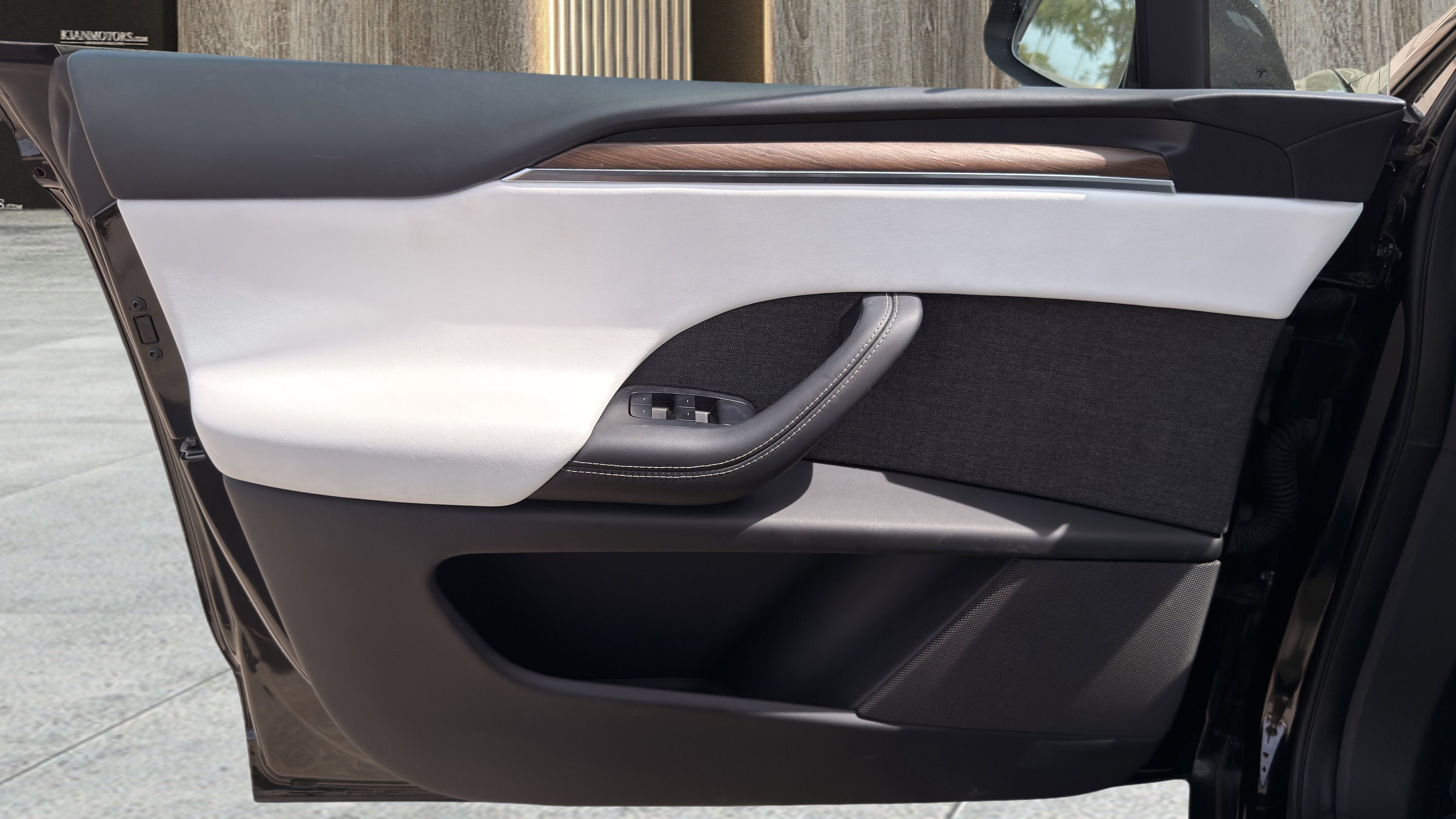 Used 2023 Tesla Model X Plaid image 24