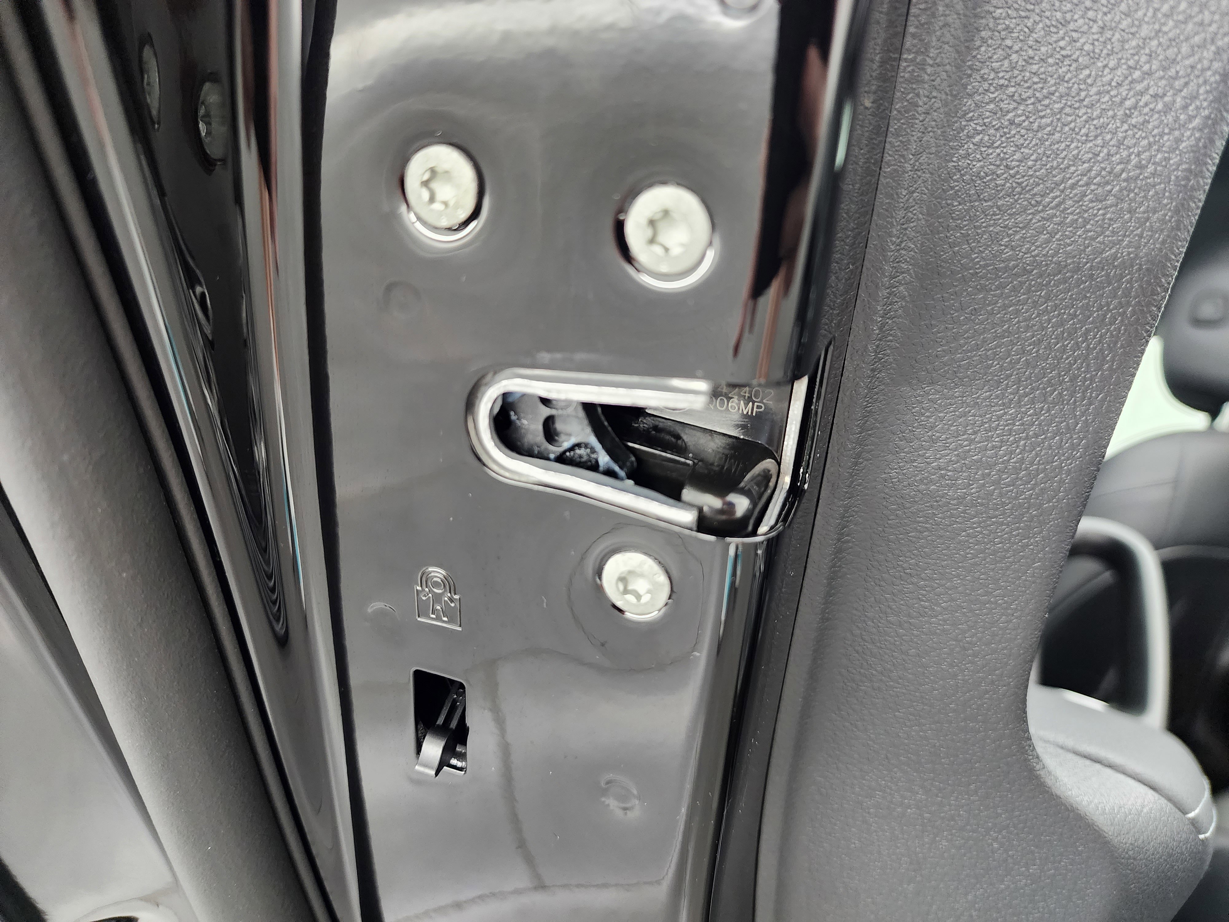 Used 2025 Mercedes-Benz CLA 250 4MATIC image 34